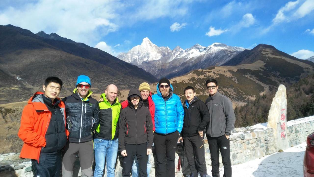 Masherbrum Outdoor Travelling Hostel Chengdú Exterior foto