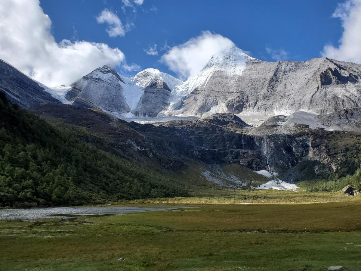 Masherbrum Outdoor Travelling Hostel Chengdú Exterior foto